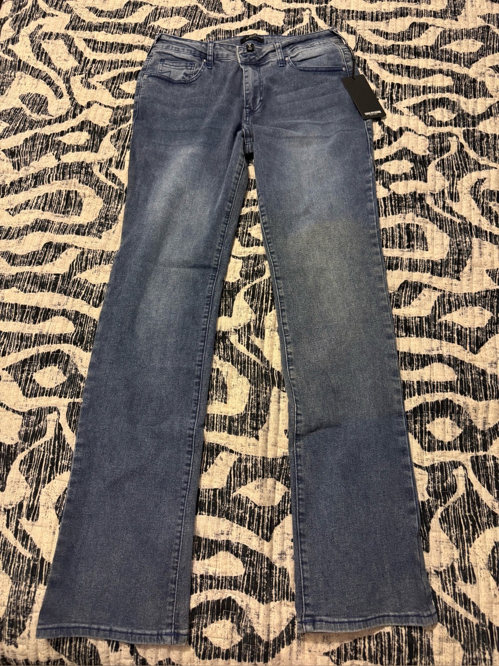 True Religion Women Billie Mid Rise Straight Jeans - Color: Medium Wintry Wash.